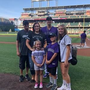 Meet your Posher, Liz